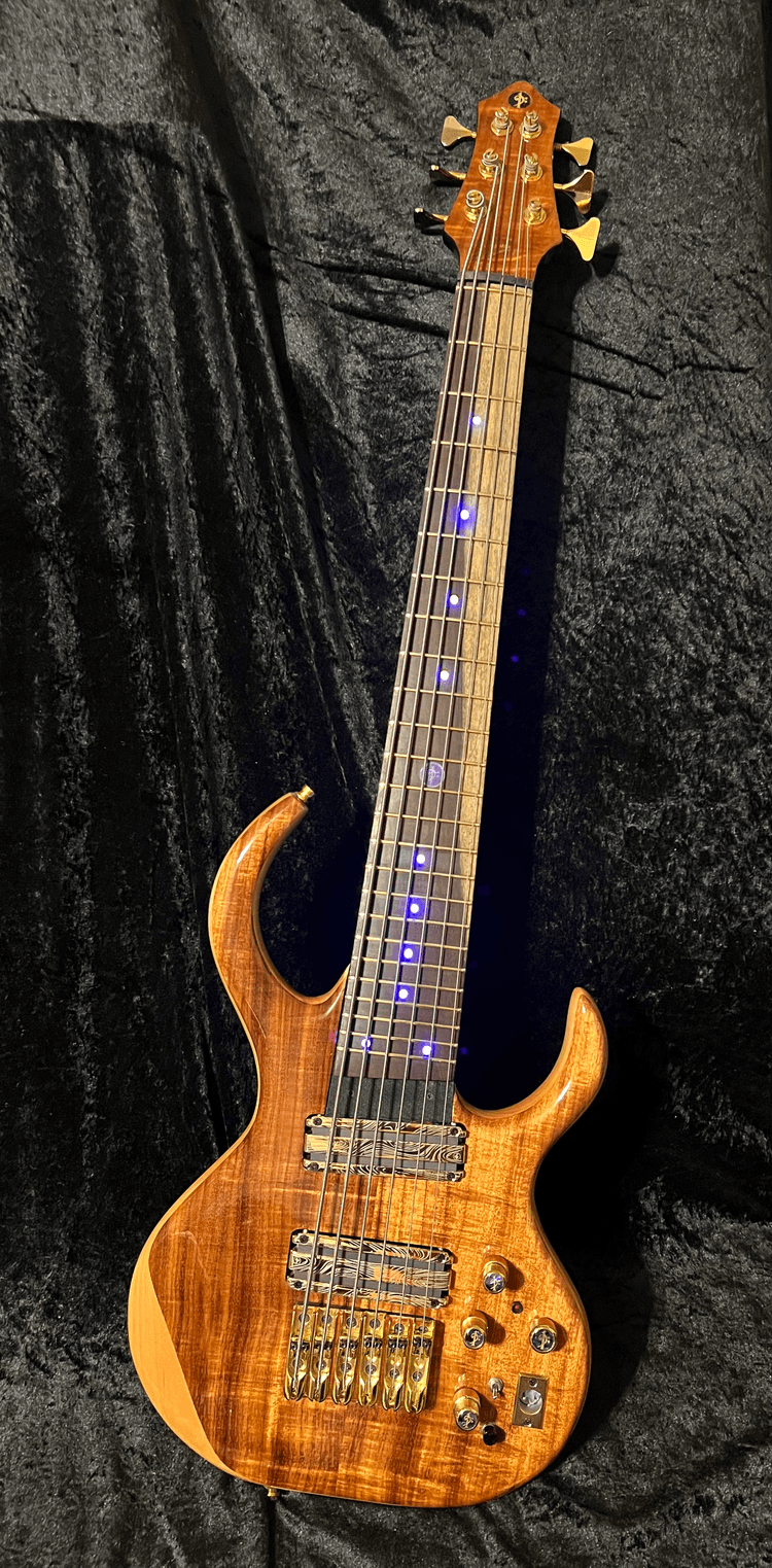 Bass One detail